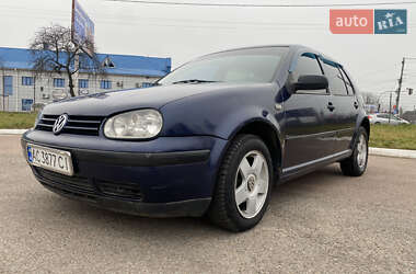 Хетчбек Volkswagen Golf 1999 в Житомирі