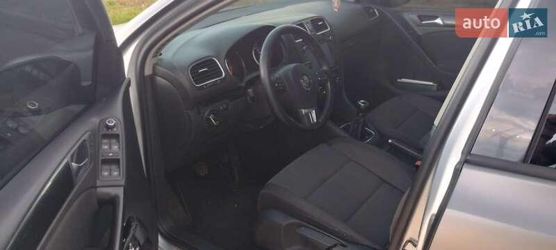 Хетчбек Volkswagen Golf 2012 в Мукачевому