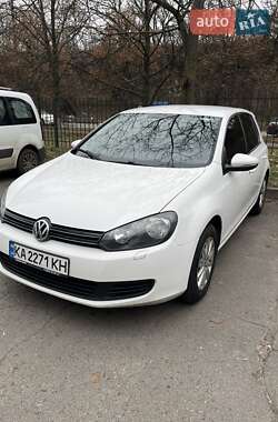 Хэтчбек Volkswagen Golf 2012 в Киеве