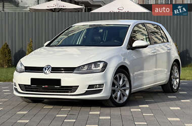 Хетчбек Volkswagen Golf 2016 в Ужгороді