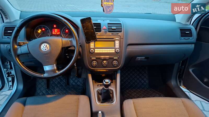 Хэтчбек Volkswagen Golf 2008 в Подольске фото 21 Хэтчбек Volkswagen Golf 2008 в Подольске