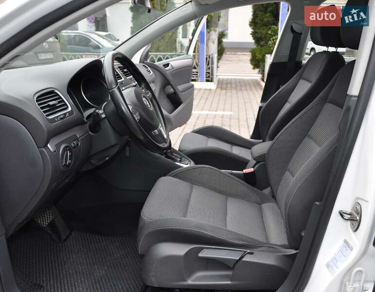 Хэтчбек Volkswagen Golf 2011 в Одессе