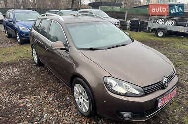 Универсал Volkswagen Golf 2011 в Староконстантинове