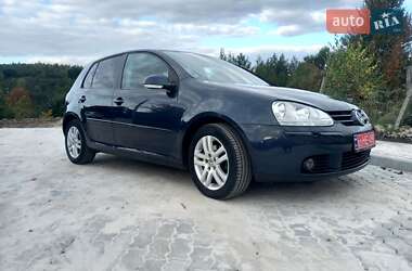 Хетчбек Volkswagen Golf 2006 в Львові