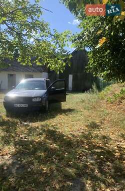 Универсал Volkswagen Golf 2000 в Ужгороде