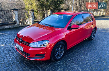 Хэтчбек Volkswagen Golf 2017 в Черновцах