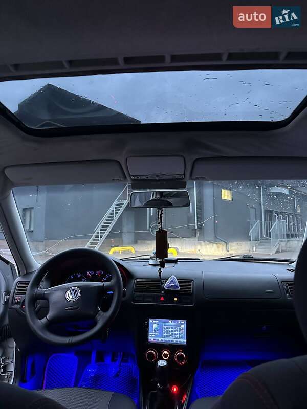 Хетчбек Volkswagen Golf 2000 в Збаражі