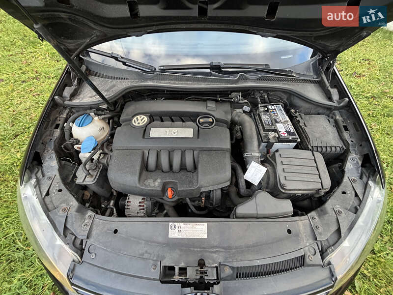 Хетчбек Volkswagen Golf 2009 в Надвірній фото 31 Хетчбек Volkswagen Golf 2009 в Надвірній