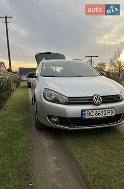 Універсал Volkswagen Golf 2011 в Щирце