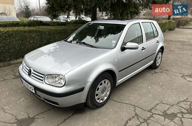 Хэтчбек Volkswagen Golf 2001 в Тульчине
