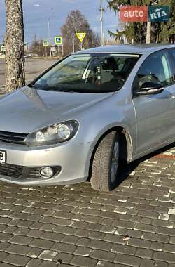 Хэтчбек Volkswagen Golf 2011 в Староконстантинове