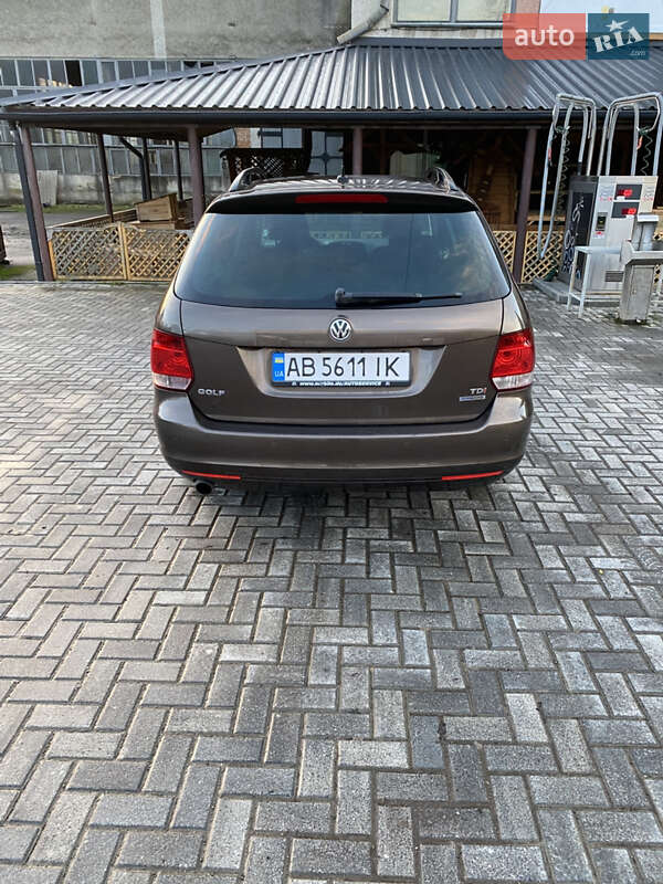 Универсал Volkswagen Golf 2013 в Немирове