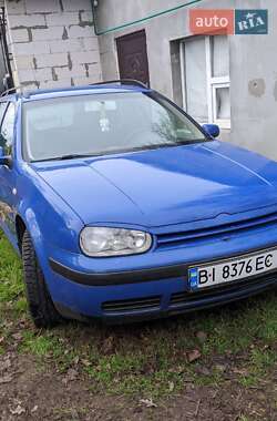 Універсал Volkswagen Golf 2001 в Полтаві