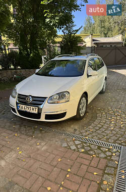 Універсал Volkswagen Golf 2009 в Києві
