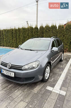 Універсал Volkswagen Golf 2010 в Луцьку