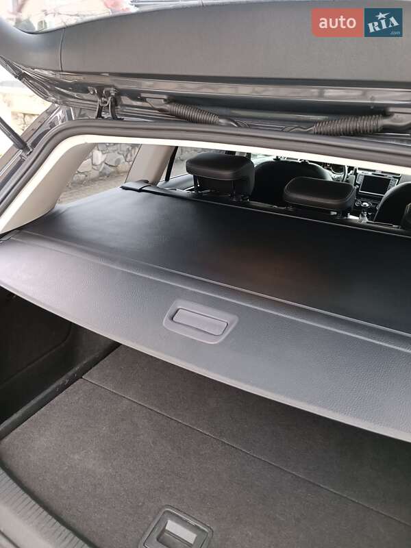 Універсал Volkswagen Golf 2014 в Сваляві