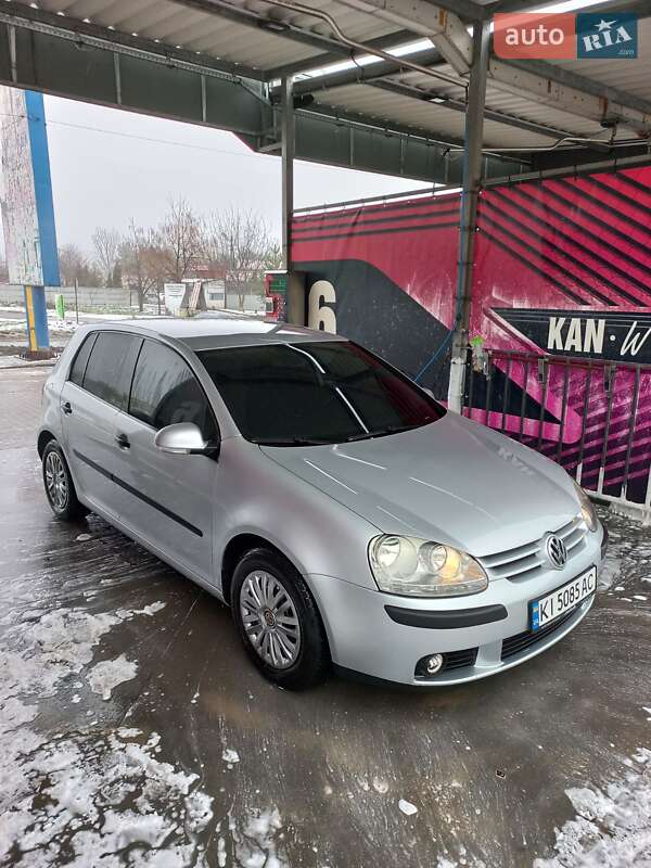 Хетчбек Volkswagen Golf 2005 в Білій Церкві