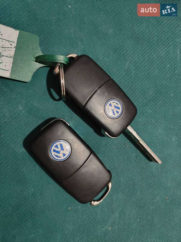 Хэтчбек Volkswagen Golf 2007 в Надворной