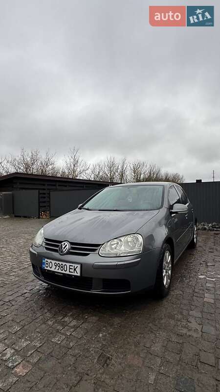 Volkswagen Golf 2005