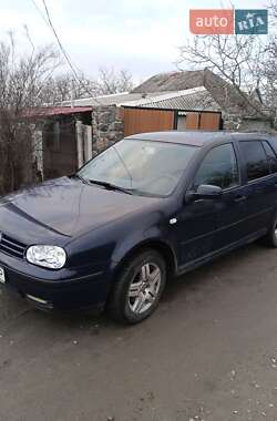 Хетчбек Volkswagen Golf 2001 в Вознесенську