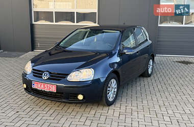 Хэтчбек Volkswagen Golf 2008 в Мукачево