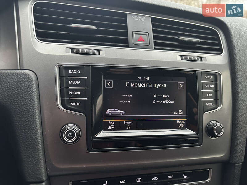 Универсал Volkswagen Golf 2014 в Хмельницком