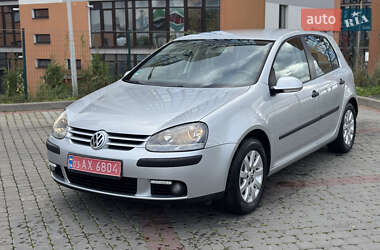 Хэтчбек Volkswagen Golf 2004 в Ивано-Франковске