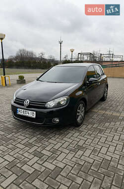 Хэтчбек Volkswagen Golf 2009 в Мукачево