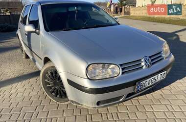 Хэтчбек Volkswagen Golf 2001 в Львове