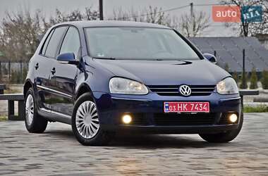 Хэтчбек Volkswagen Golf 2008 в Сарнах