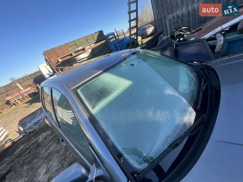 Хетчбек Volkswagen Golf 2003 в Немішаєве