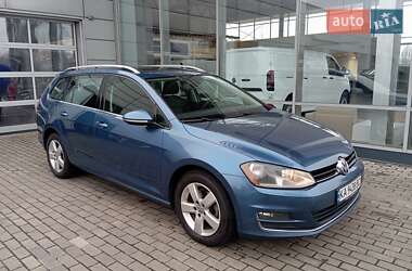 Универсал Volkswagen Golf 2015 в Киеве