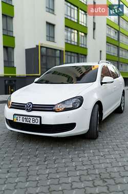 Універсал Volkswagen Golf 2010 в Івано-Франківську