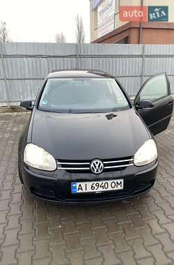 Хетчбек Volkswagen Golf 2005 в Києві