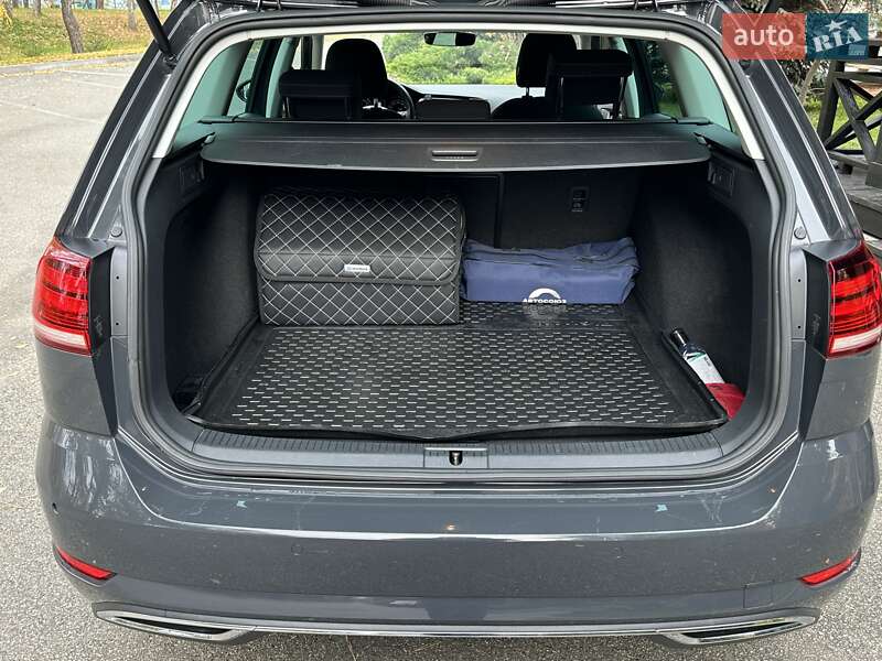 Универсал Volkswagen Golf 2018 в Броварах фото 20 Универсал Volkswagen Golf 2018 в Броварах