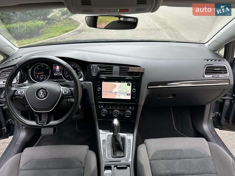 Универсал Volkswagen Golf 2018 в Броварах фото 59 Универсал Volkswagen Golf 2018 в Броварах
