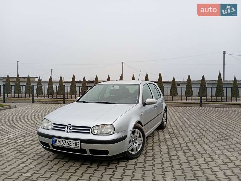 Volkswagen Golf 2002