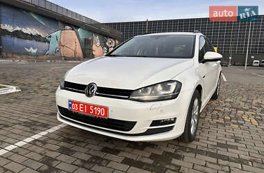 Універсал Volkswagen Golf 2015 в Луцьку