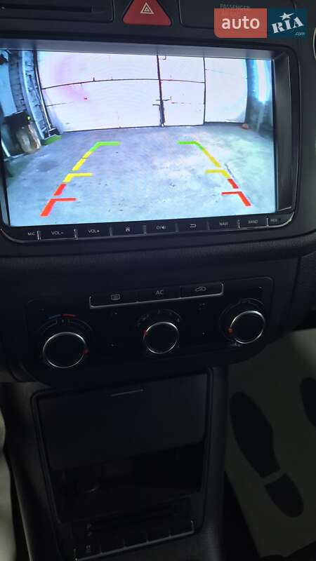 Хэтчбек Volkswagen Golf 2012 в Ровно