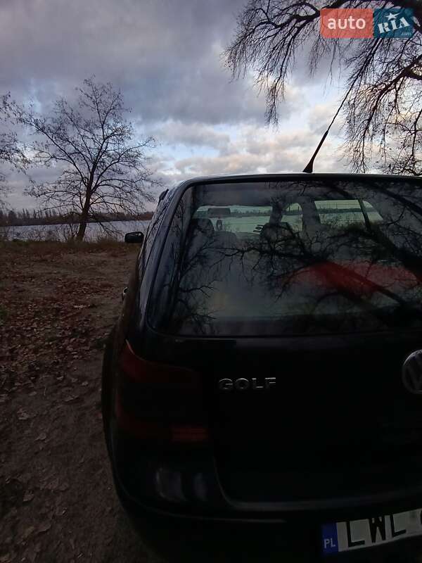 Хетчбек Volkswagen Golf 2000 в Кременчуці