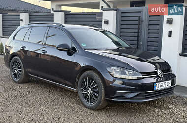 Універсал Volkswagen Golf 2018 в Івано-Франківську
