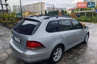 Універсал Volkswagen Golf 2011 в Звягелі