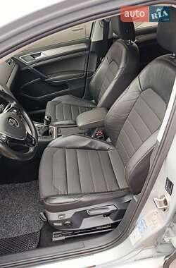 Универсал Volkswagen Golf 2015 в Львове