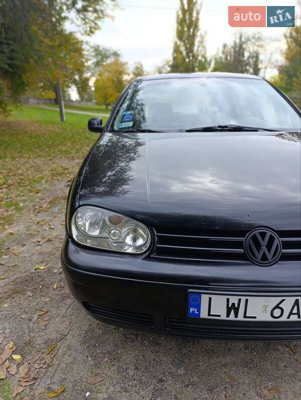 Хетчбек Volkswagen Golf 2000 в Кременчуці