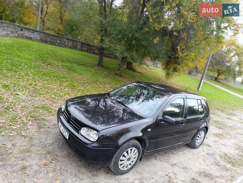 Хетчбек Volkswagen Golf 2000 в Кременчуці