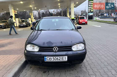 Хэтчбек Volkswagen Golf 2000 в Киеве