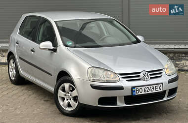 Хэтчбек Volkswagen Golf 2005 в Тернополе