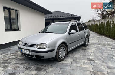 Универсал Volkswagen Golf 2000 в Ровно