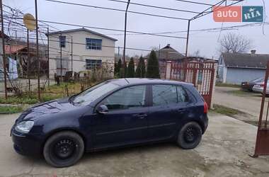 Хетчбек Volkswagen Golf 2003 в Могилів-Подільському