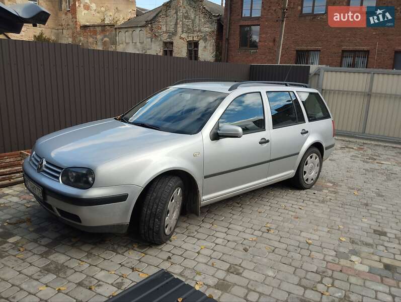 Volkswagen Golf 2000